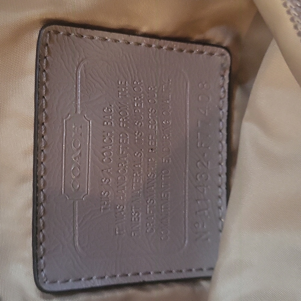 Coach - Picture 4 of 5